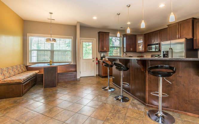 1739 N Washington St Small 015 16 Kitchen And Dining 666x416 72dpi The Hamptons Apartments At Iuthe Iu The Hamptons Apartments At Iuthe